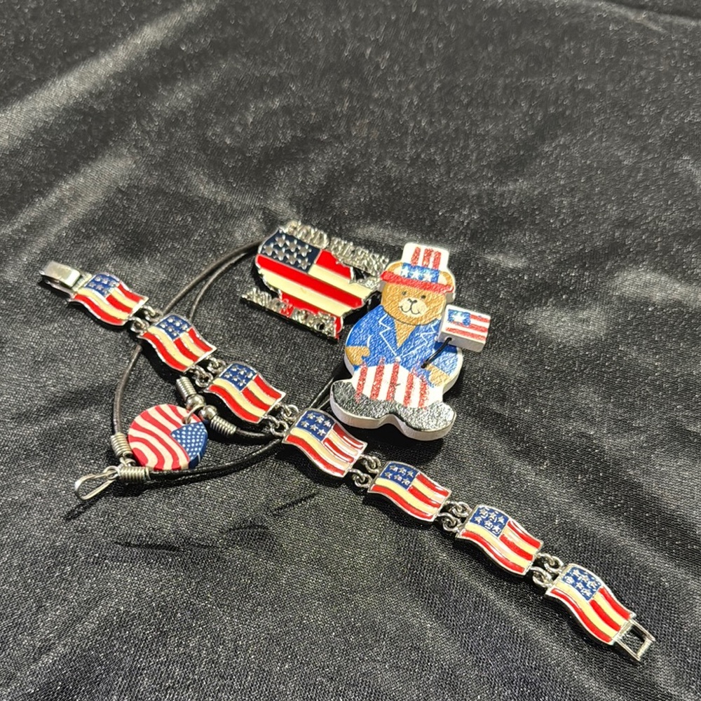 Patriotic Bear Jewelry Set